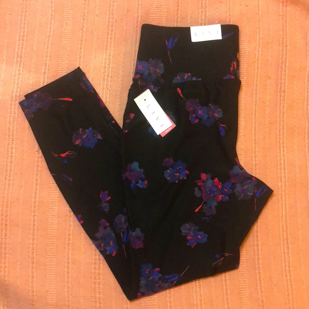 LIVI by Lane Bryant Leggings NWT